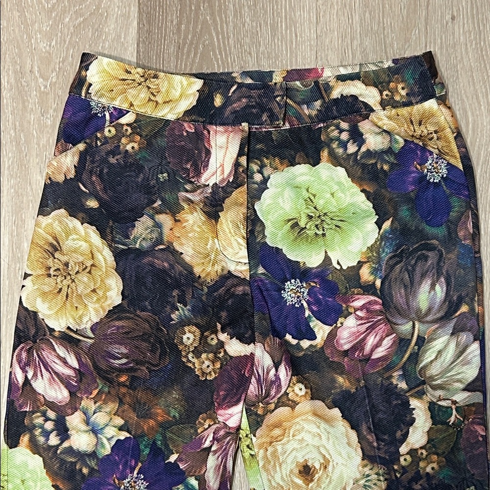 Darling Floral Cropped Ankle Style Pants Sz Small - Picture 3 of 8